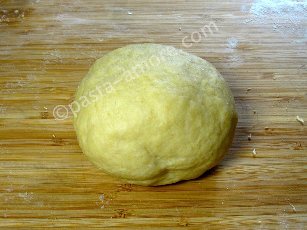 basic pasta dough ball